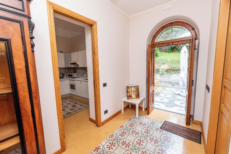 Villa Tecla image