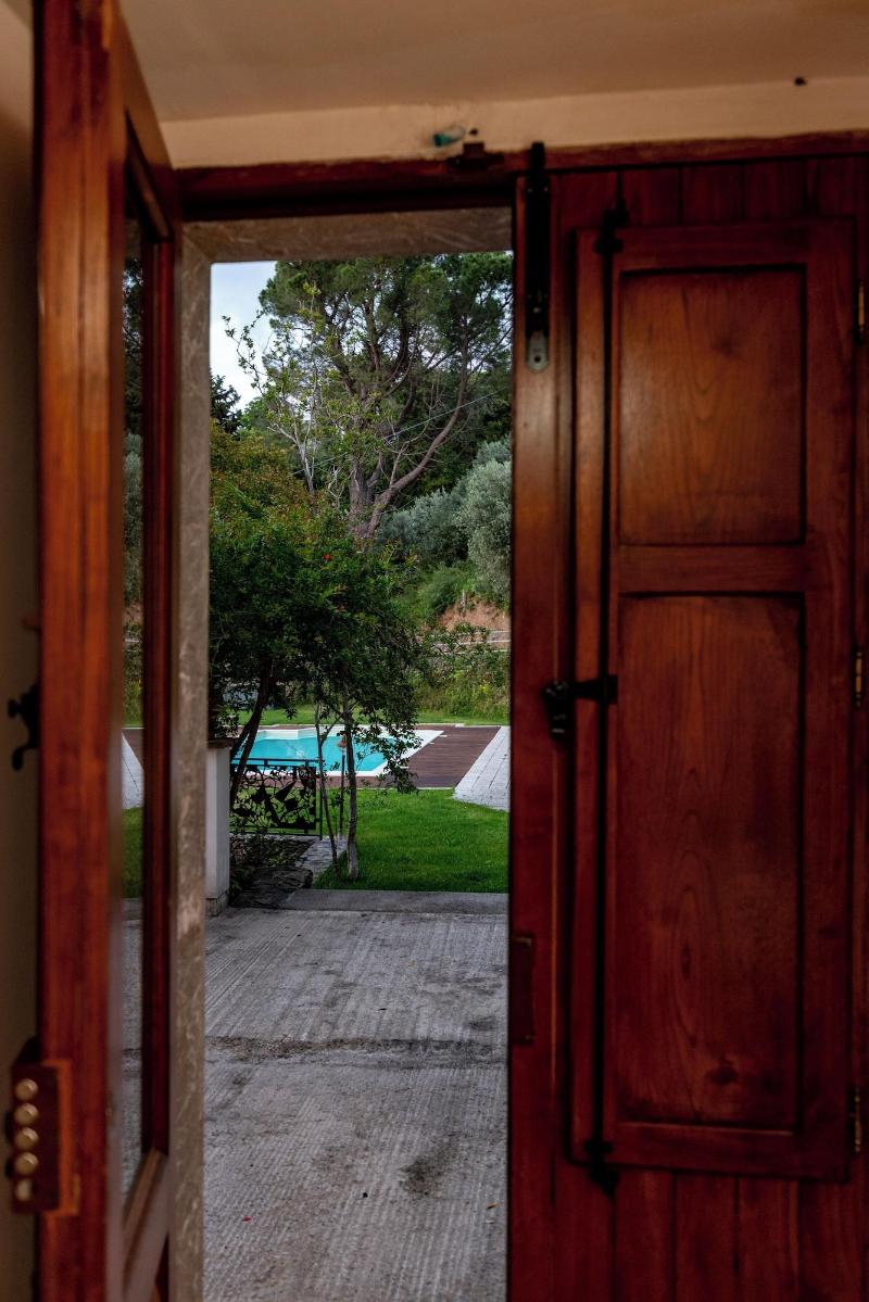 Villa Tecla image