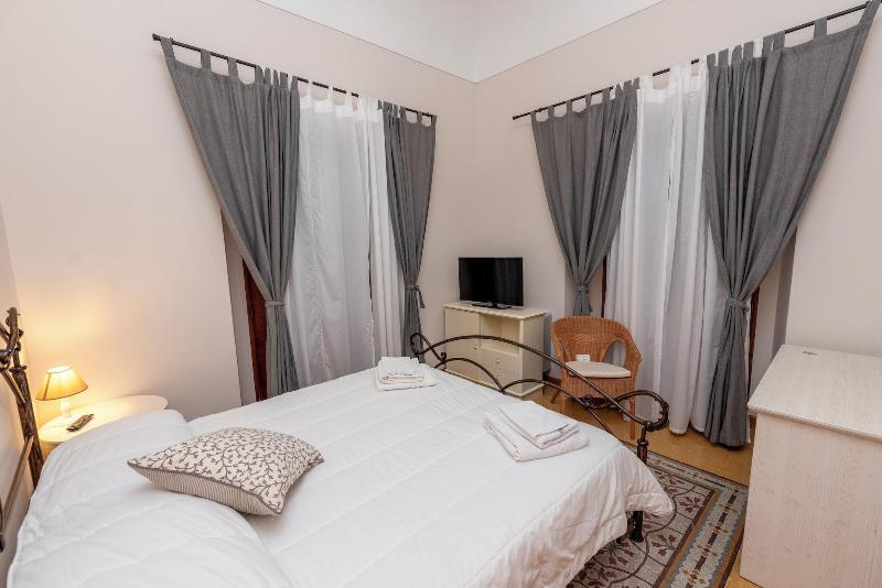 Villa Tecla image