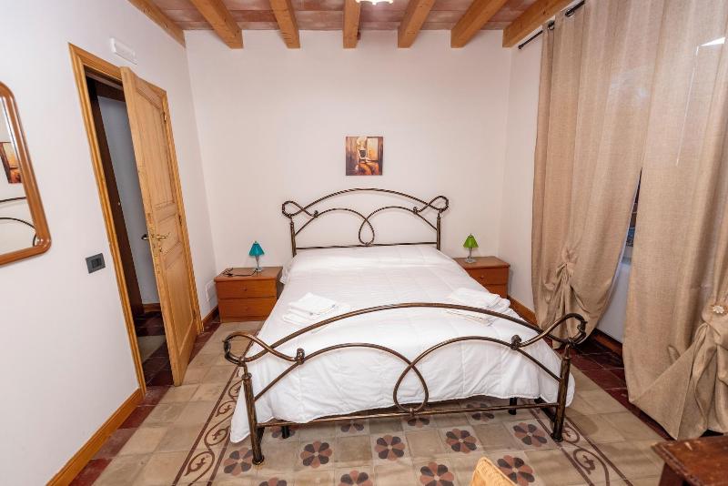 Villa Tecla image