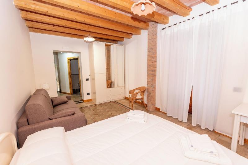 Villa Tecla image