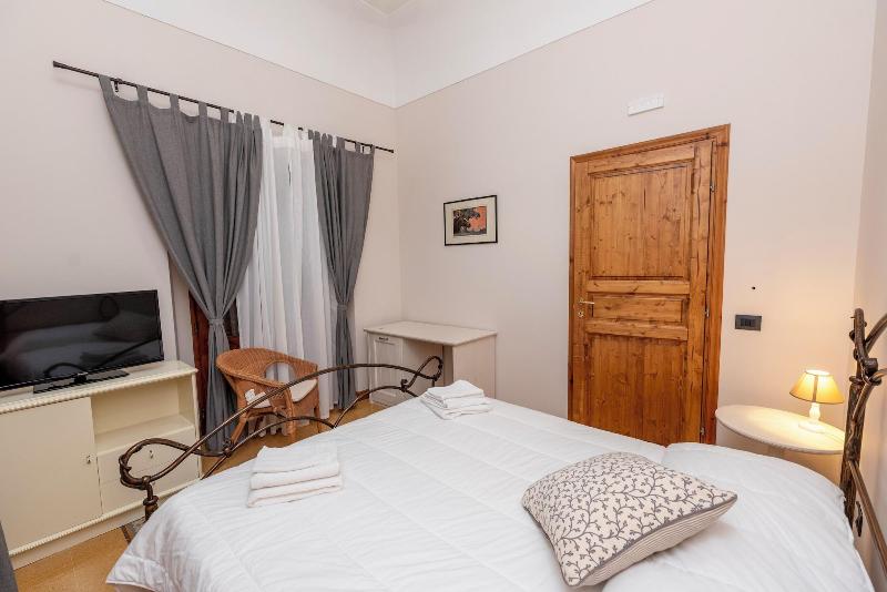 Villa Tecla image