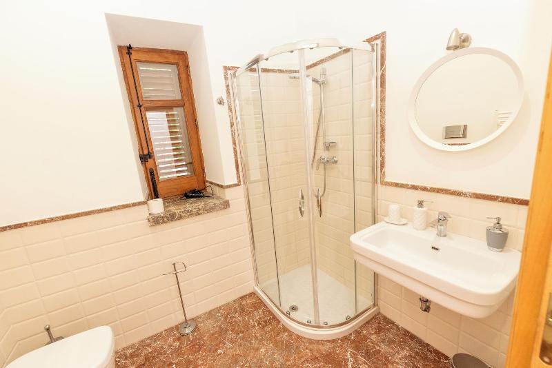 Villa Tecla image