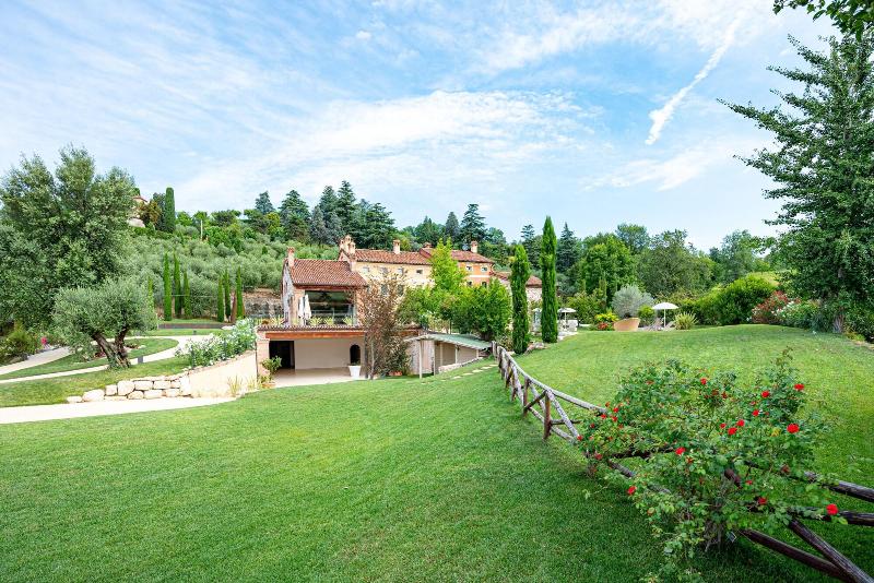 Borghetto San Biagio Relais image