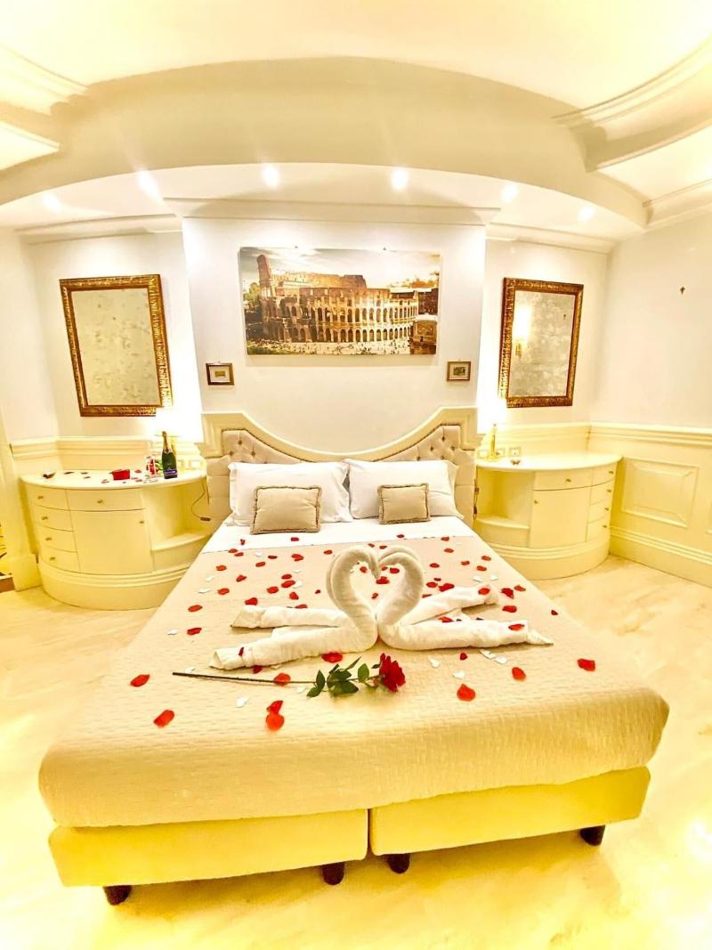 Simon's Guest House image