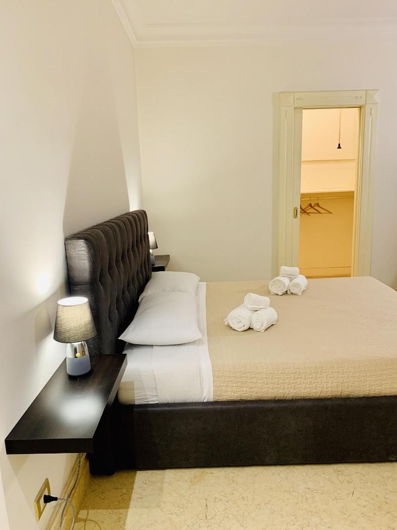 Simon's Guest House image