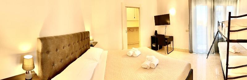 Simon's Guest House image