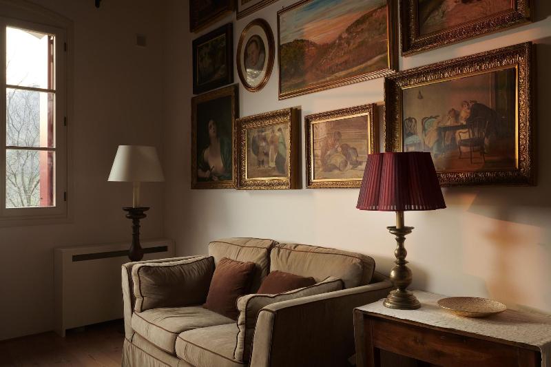 Villa Lovi image