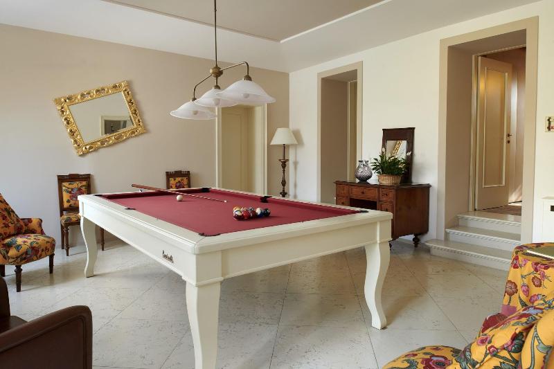 Villa Lovi image