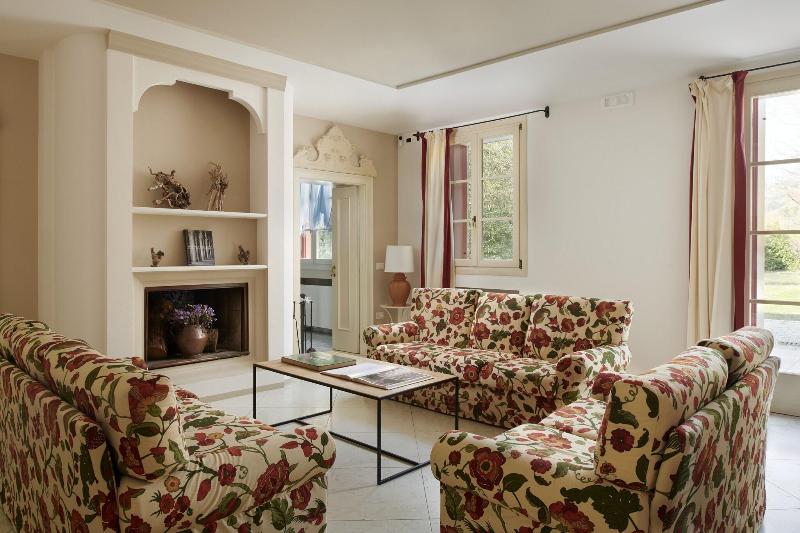 Villa Lovi image