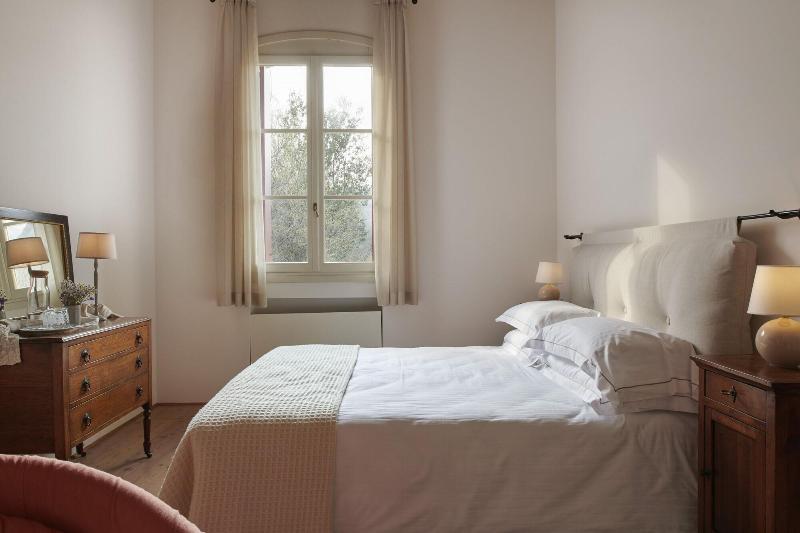 Villa Lovi image