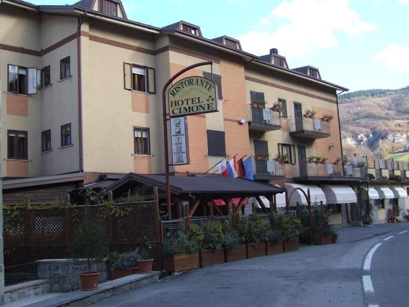 Hotel Caminetto Mountain Resort