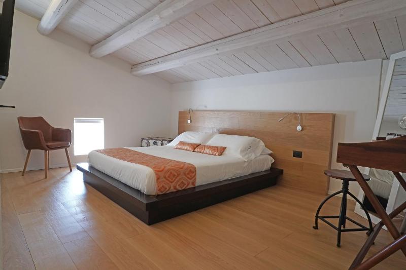 Neropece Suites image