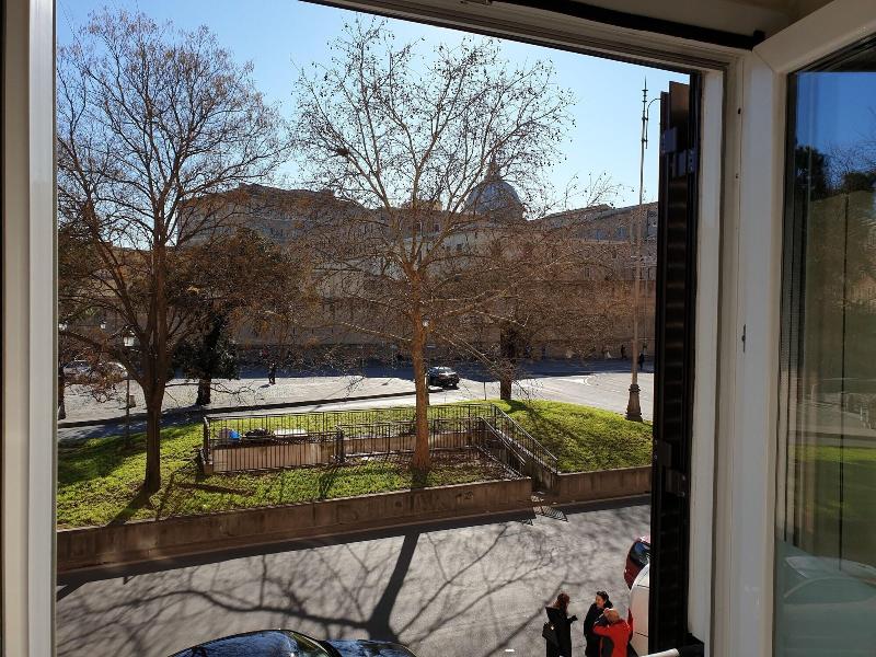 Stefano House Roma image