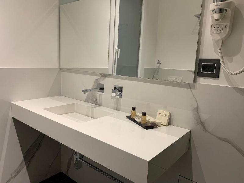 Thalya Luxury Rooms image