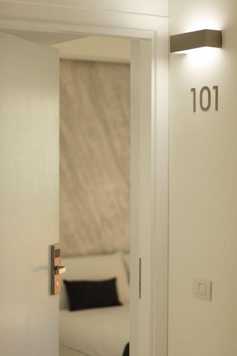 Double A Luxury Room image