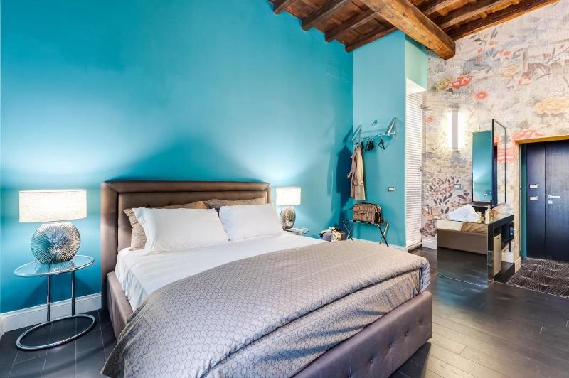Premium Private Suites image