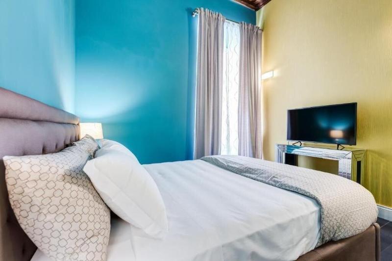 Premium Private Suites image