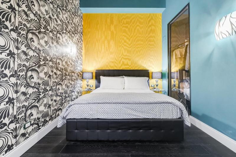 Premium Private Suites image