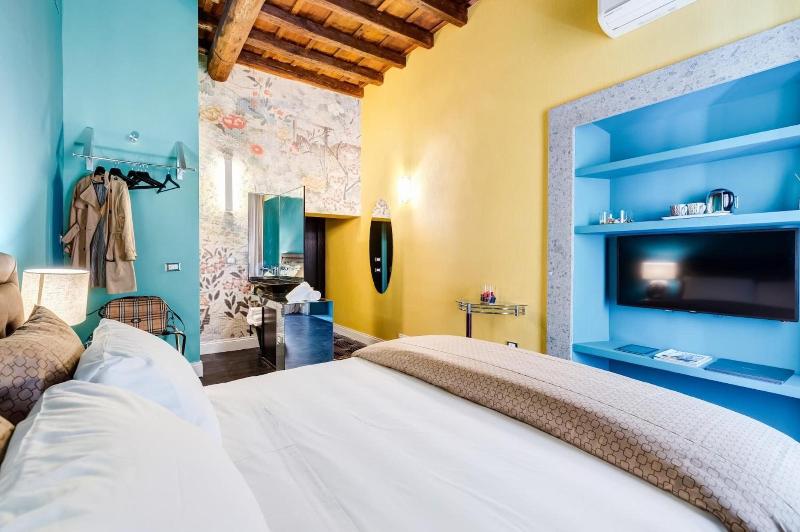 Premium Private Suites image
