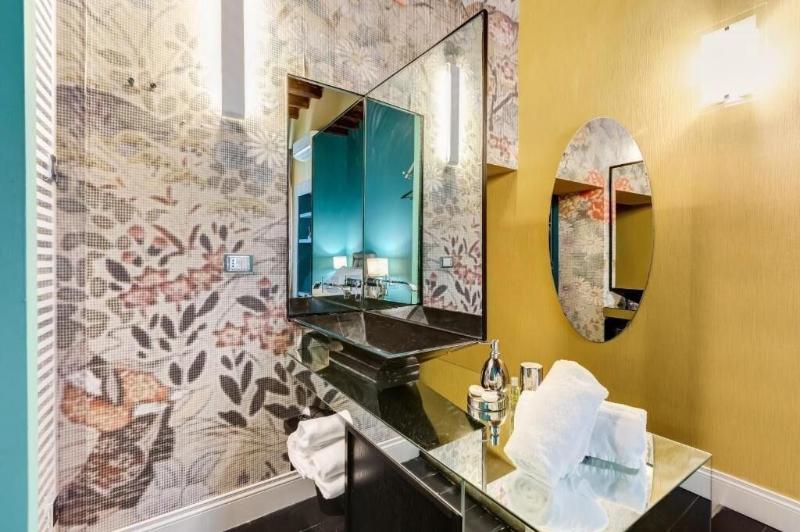 Premium Private Suites image