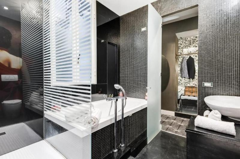 Premium Private Suites image