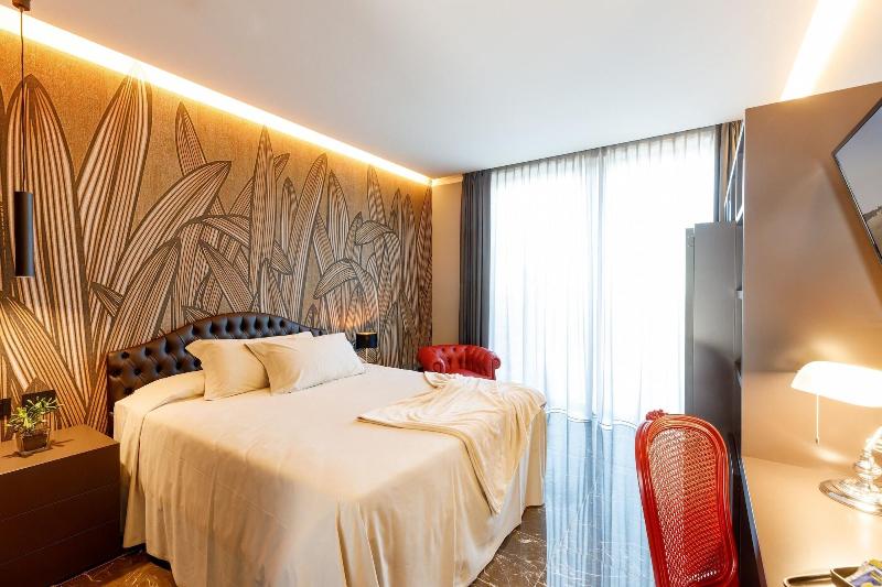 Hotel DeVille image