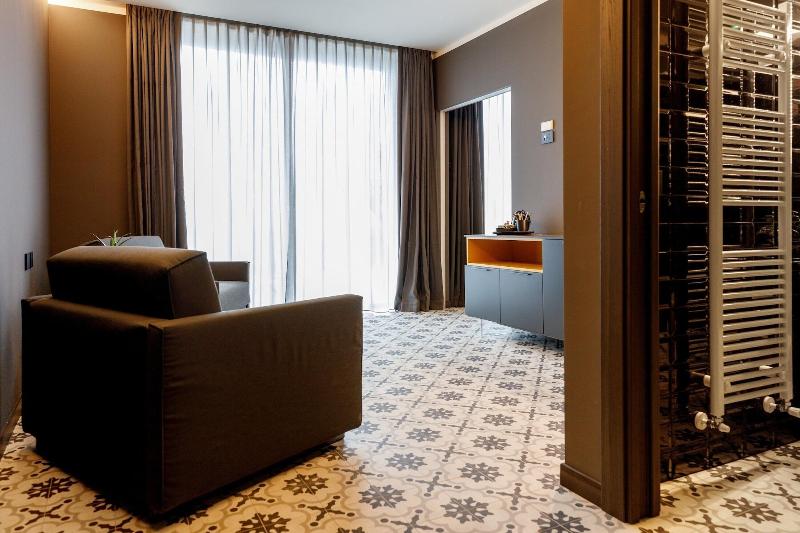 Hotel DeVille image