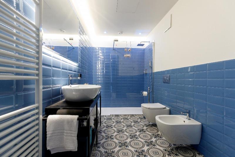 Hotel DeVille image