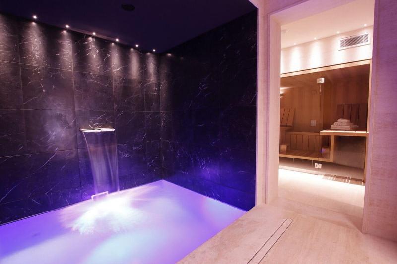 Casa Tua Spa Resort image