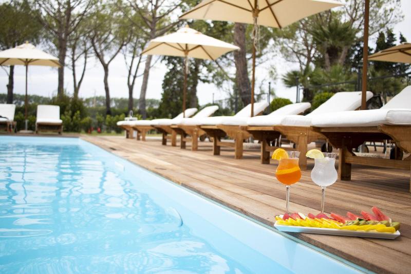 Casa Tua Spa Resort image