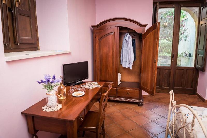 Il Sentiero degli Ulivi image