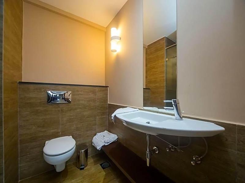 Taarifa Suites by Dunhill Serviced Apartments image