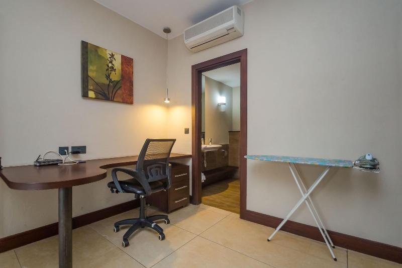 Taarifa Suites by Dunhill Serviced Apartments image