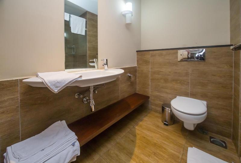Taarifa Suites by Dunhill Serviced Apartments image