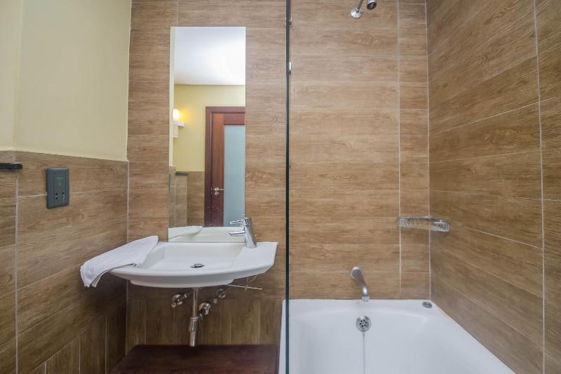 Taarifa Suites by Dunhill Serviced Apartments image