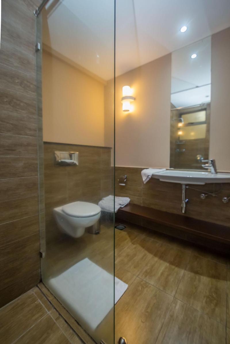 Taarifa Suites by Dunhill Serviced Apartments image