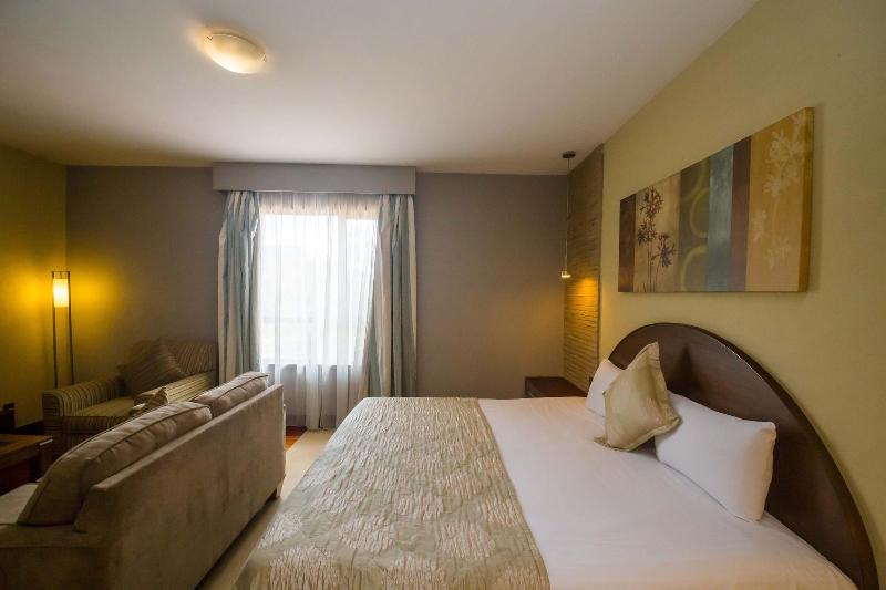 Taarifa Suites by Dunhill Serviced Apartments image