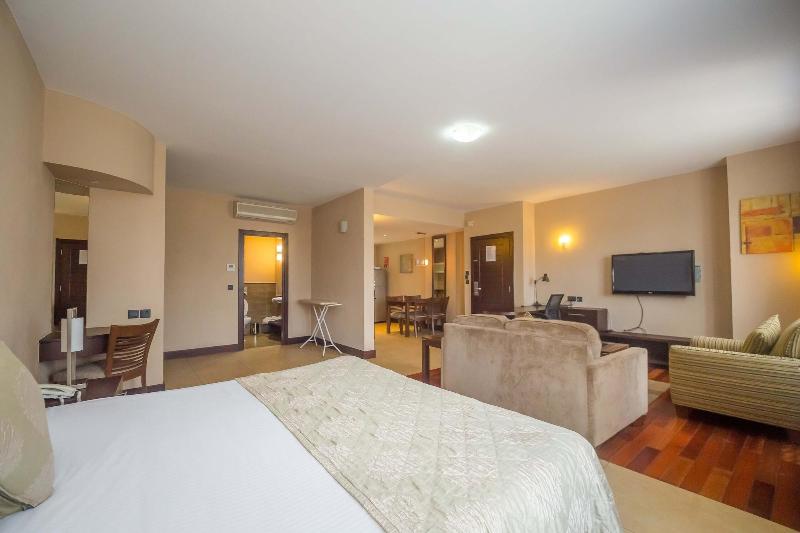 Taarifa Suites by Dunhill Serviced Apartments image