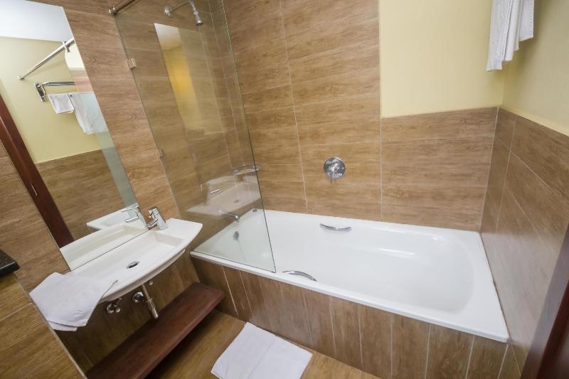 Taarifa Suites by Dunhill Serviced Apartments image