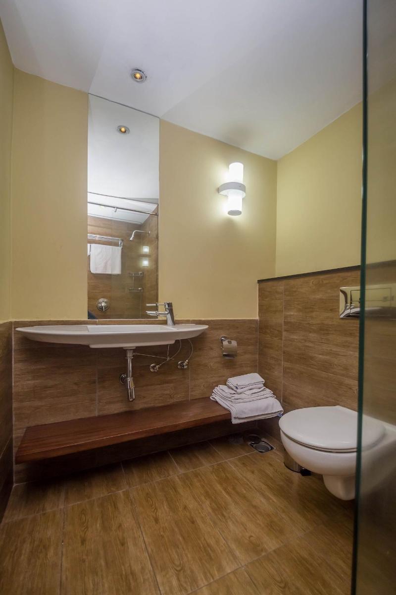 Taarifa Suites by Dunhill Serviced Apartments image