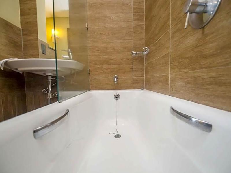 Taarifa Suites by Dunhill Serviced Apartments image