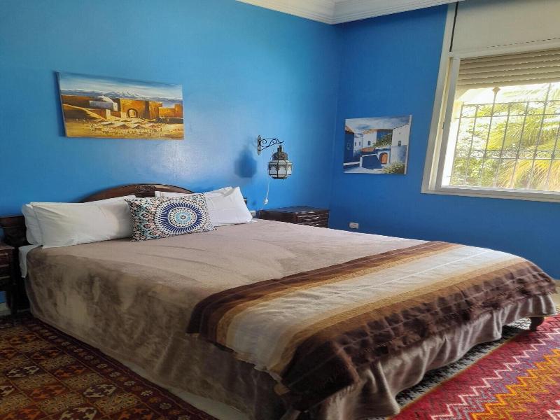 Riad Tanjil image