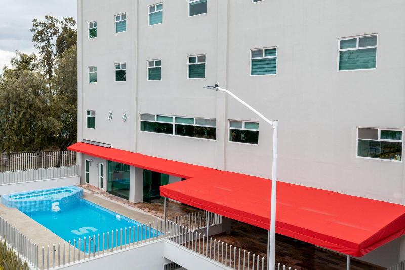 Hotel 5 Inn Plus image