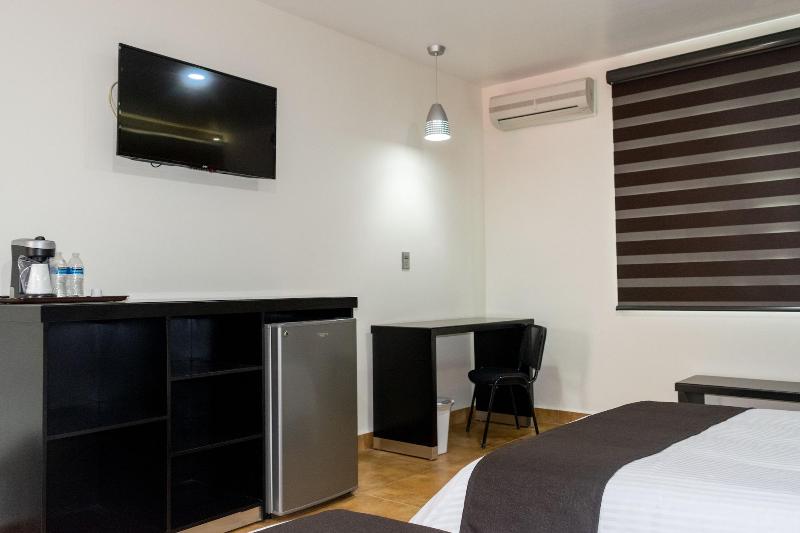 Hotel 5 Inn Plus image