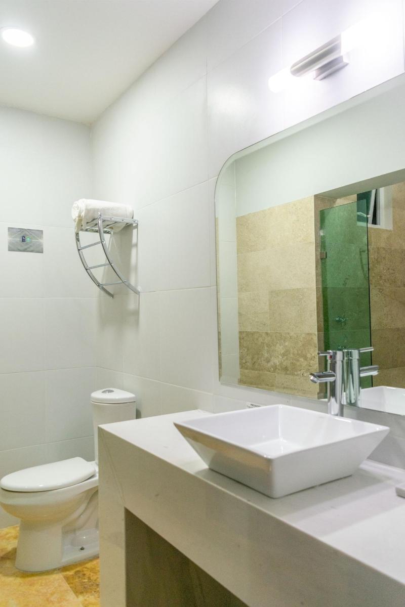 Hotel 5 Inn Plus image
