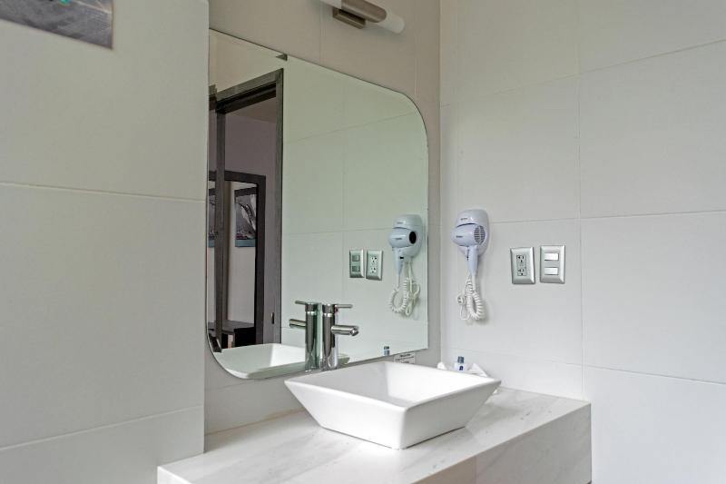 Hotel 5 Inn Plus image