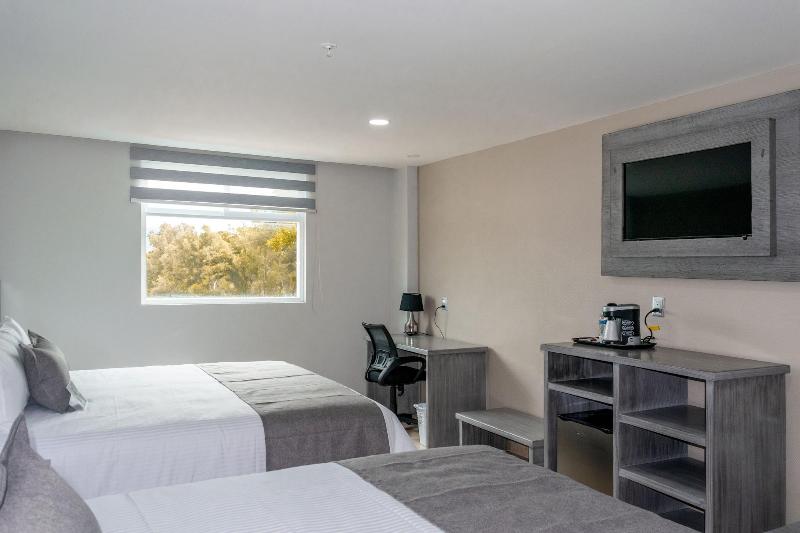 Hotel 5 Inn Plus image