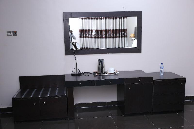 Aliz Ambruz Hotel image