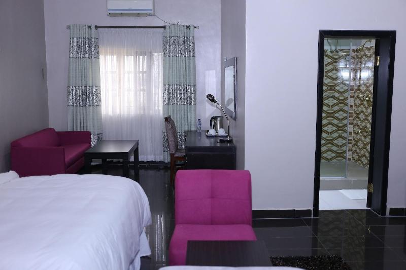 Aliz Ambruz Hotel image